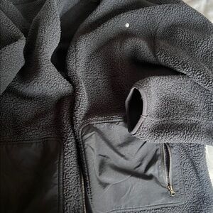 Vuori Men's lldylwild Sherpa Blavk Performance Jacket